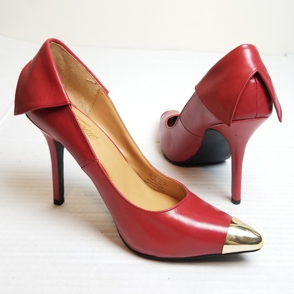Genuine Leather red gold toe pumps